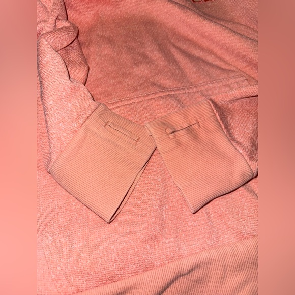 2 / $20 Women’s Bench Peach Medium Hoodie - Picture 2 of 5